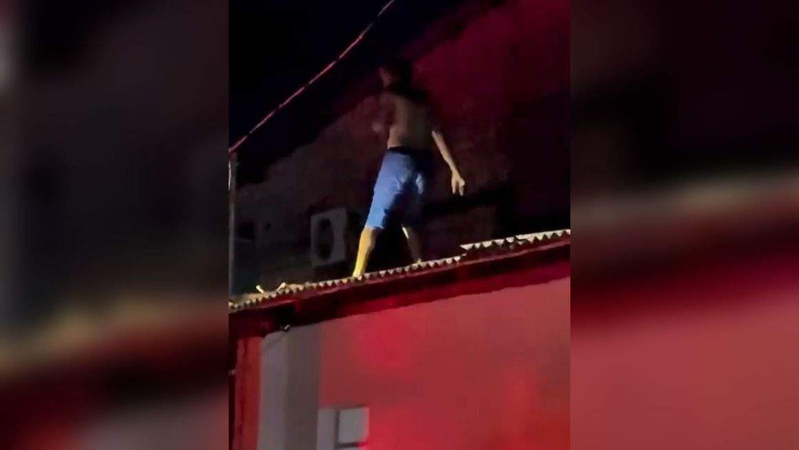 Homem é preso após agredir companheira e tentar se esconder no forro de casa em Tucuruí