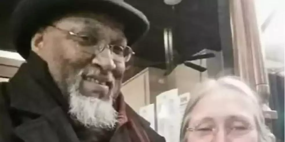 Ex-gerente do necrotério de Harvard é condenado a oito anos de prisão por tráfico de partes de cadáveres