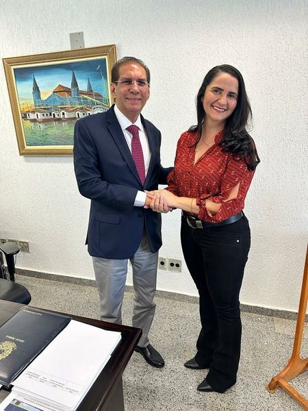 Em Brasília-DF, Prefeita de Eldorado do Carajás participa de audiência com o Senador Jader Barbalho.