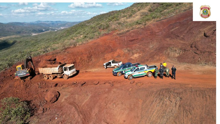 PF apreende equipamentos utilizados em extração ilegal de minério em Mariana (MG)