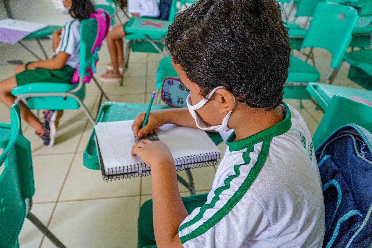 Retorno das aulas presenciais chega à terceira fase na segunda-feira, 22
