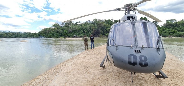 Polícia Federal destrói garimpos ilegais em área indígena