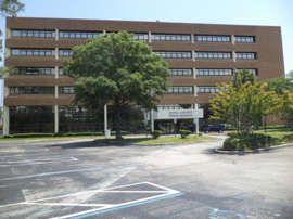 ‘Professora do Ano’ é presa por bater em aluna que criticou o prêmio