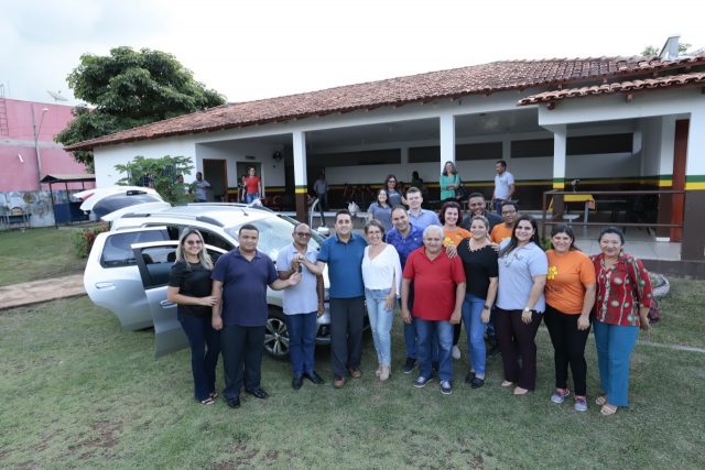 Casa de Acolhimento de Canaã recebe veículo zero km para atendimento