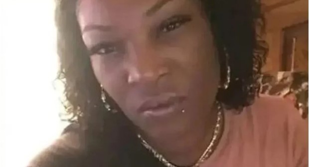 Menina de 10 anos mata a tiros mulher que discutia com sua mãe