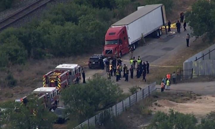 Pelo menos 46 corpos são encontrados em caminhão abandonado nos EUA