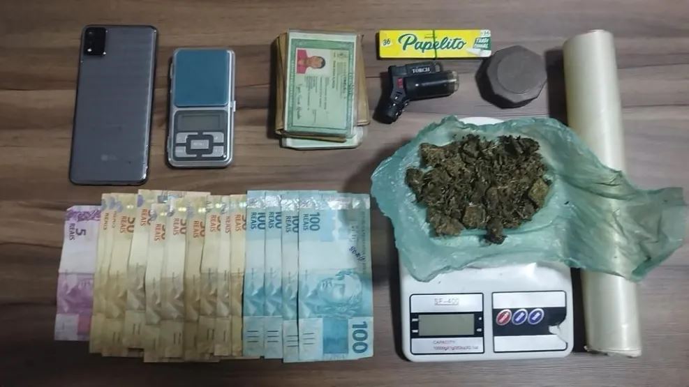 Parauapebas: Homem é acusado de espancar a irmã e vai preso por tráfico de drogas no Bairro Nova Carajás