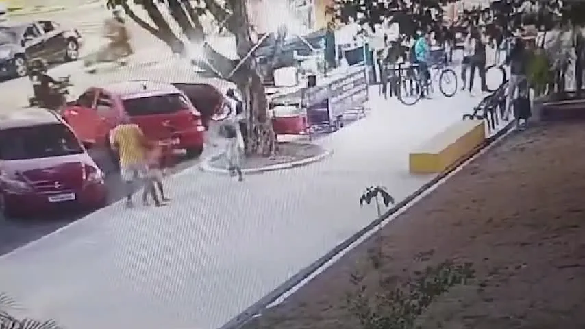 Ex-policial é morto em banca de salgados