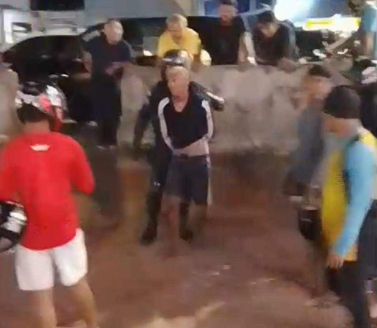 Homem que estaria cometendo assaltos é preso na área do Castanheira