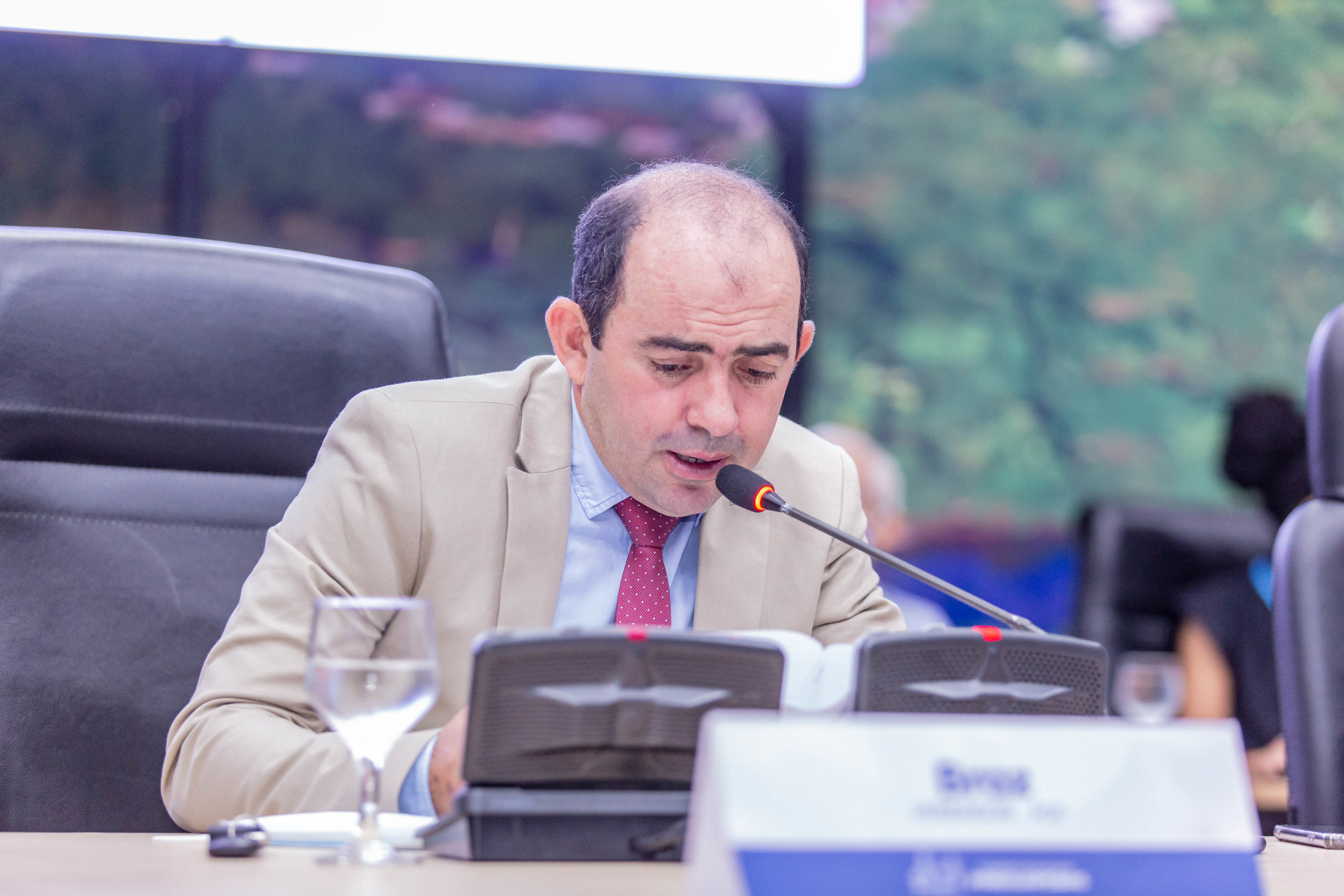 Vereador Braz solicita padronização de calçadas no Bairro Liberdade II