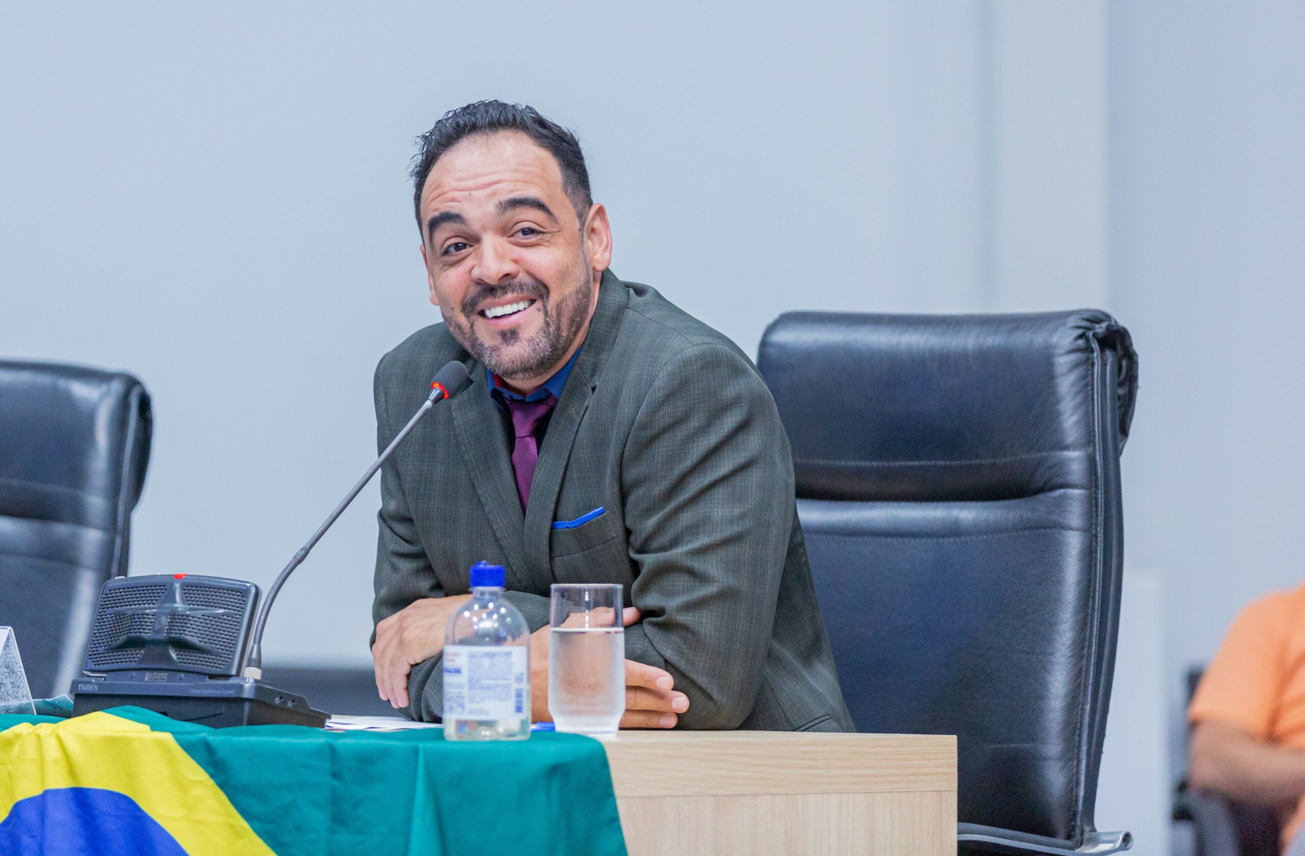 Aurélio Goiano cobra atuação do poder executivo nas demandas da comunidade