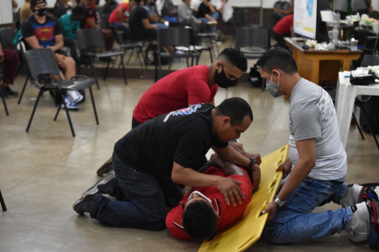 Servidores da Semel participam de palestra sobre práticas de primeiros socorros