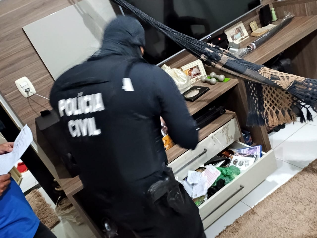 Polícia faz busca e apreensão por venda irregular de quase 3 mil munições