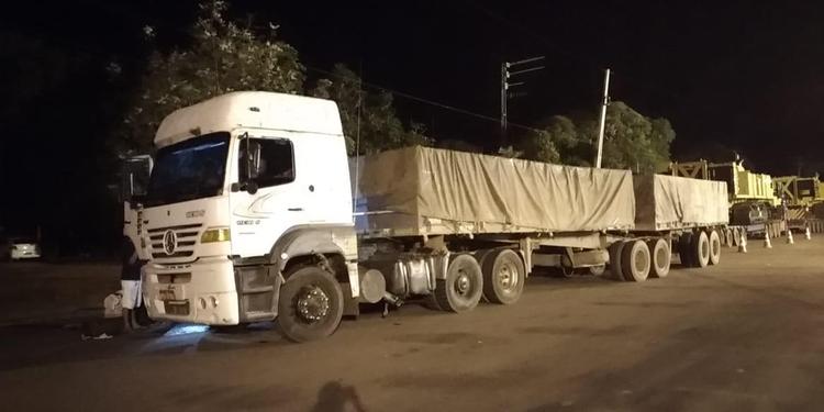 Polícia Federal apreende carreta com 41 toneladas de minério irregular