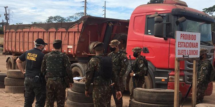 Exército, PF e PRF apreendem caminhão com carga ilegal de manganês em Marabá, no Pará