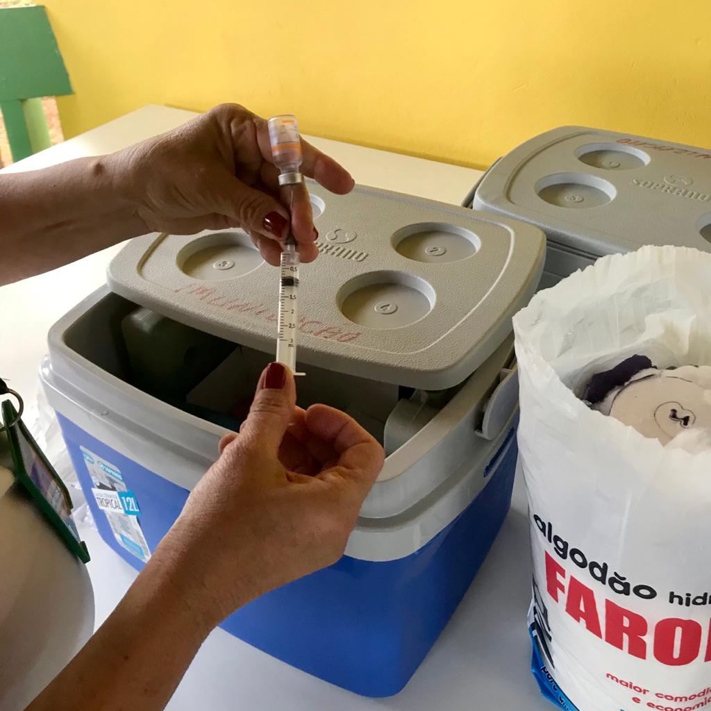 Parauapebas recebe nova remessa de vacinas contra covid-19