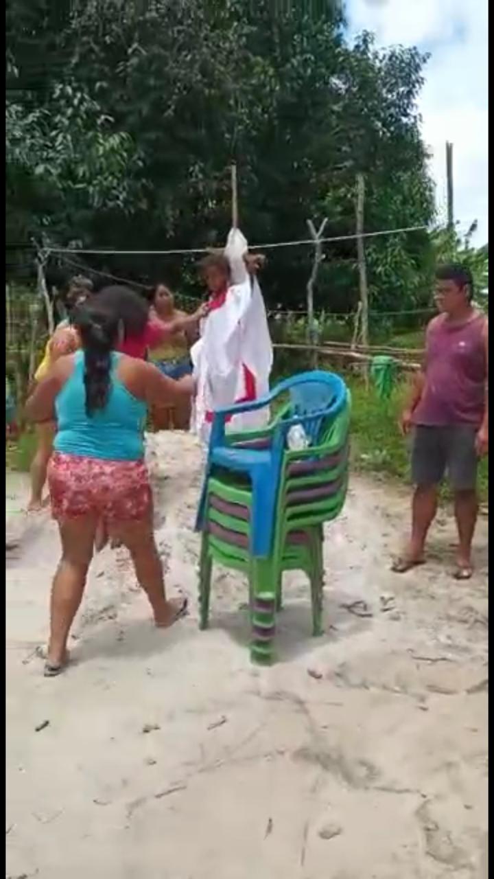 Grupo religioso realiza ritual para sacrificar duas crianças com objetivo de acabar com a Covid-19