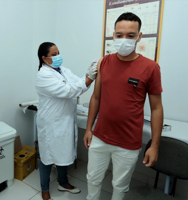Canaã iniciou vacinação para pessoas com 25 anos ou mais