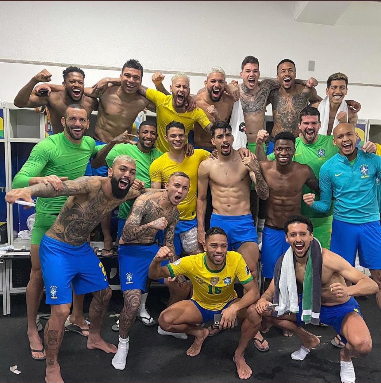 Vídeo: Brasil vence Colômbia aos 54 do 2° tempo