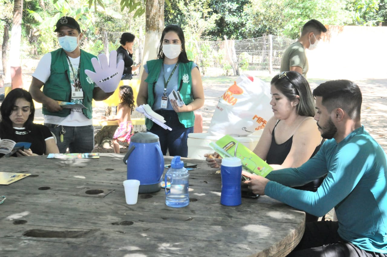 Operação sensibiliza banhistas em balneários sobre a preservação de igarapés e do rio