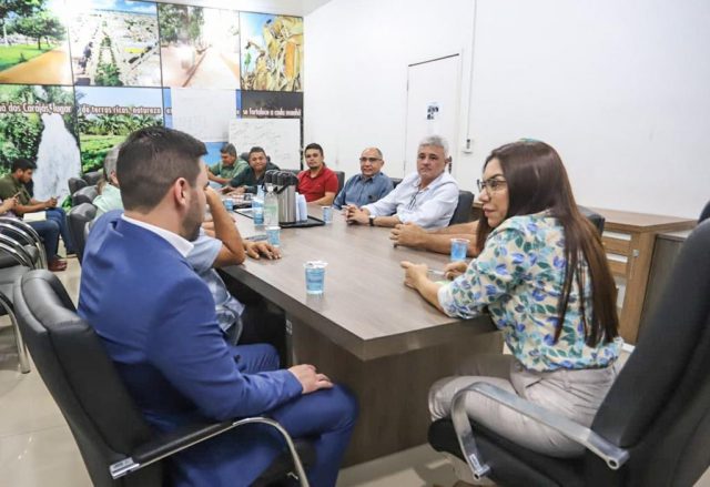 Aeroporto avança mais um passo: Prefeitura e Infraero assinam ordem para estudo de viabilidade