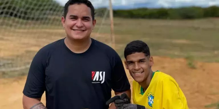 Ex-empresário pede acordo de R$ 20 milhões a Luva de Pedreiro para encerrar disputa judicial