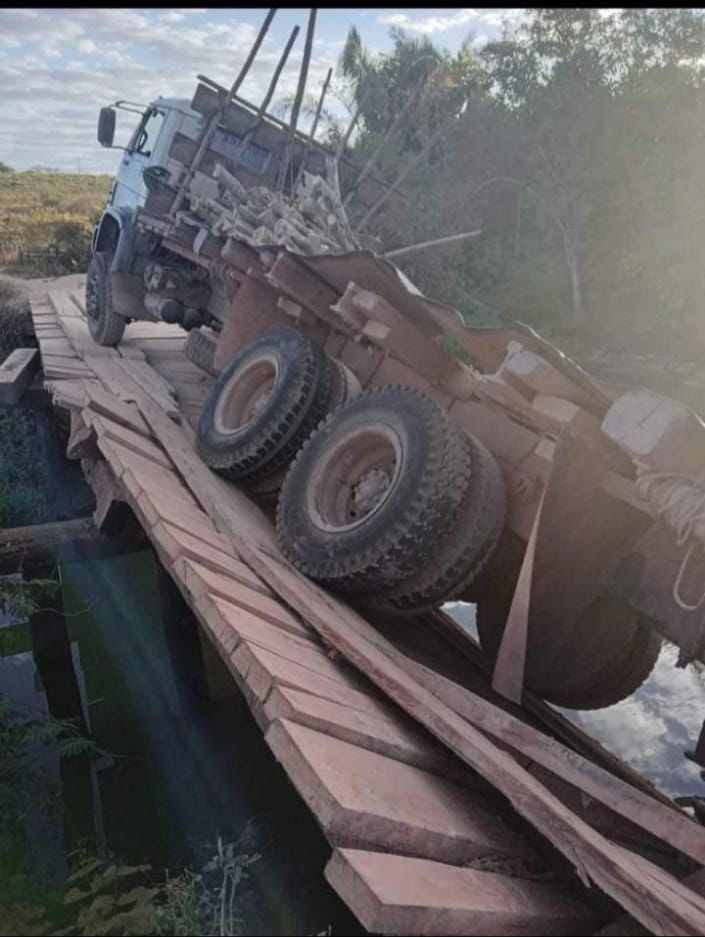  Eldorado: População sofre com queda constante de pontes  