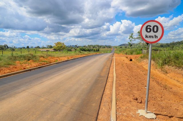 Prefeitura de Canaã dos Carajás entrega 7,2km de asfalto na VP-80 neste sábado (3)