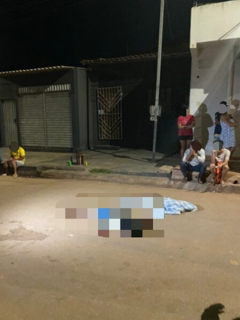 Homem é assassinado na porta de casa, em Parauapebas.