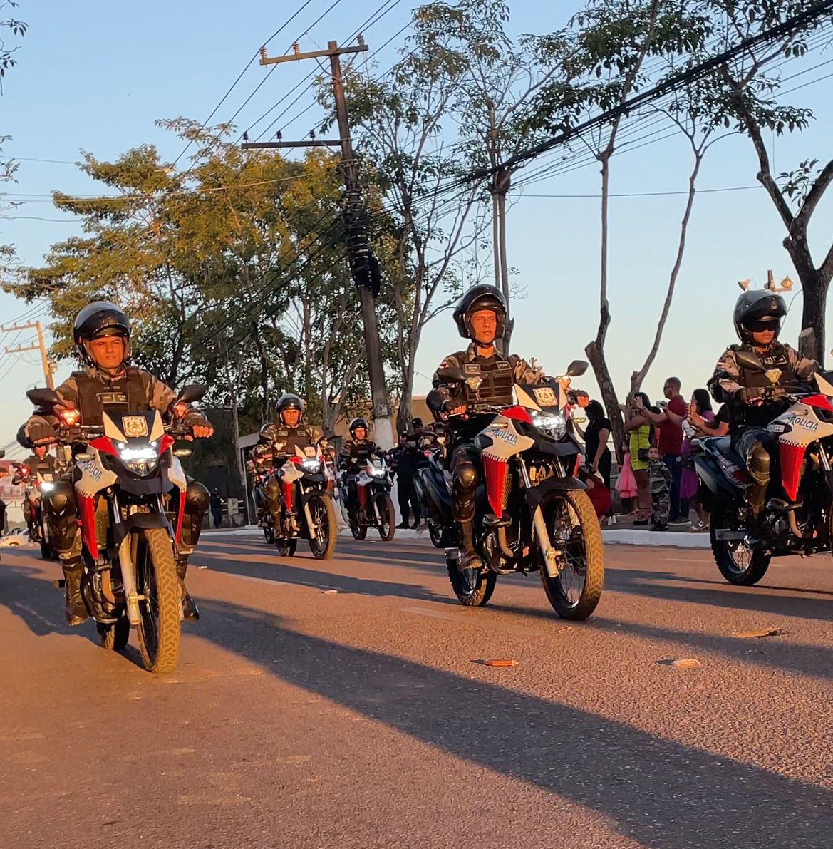 Parauapebas: Representantes da prefeitura recebem honraria no 1º aniversário do CPR XIV da Polícia Militar