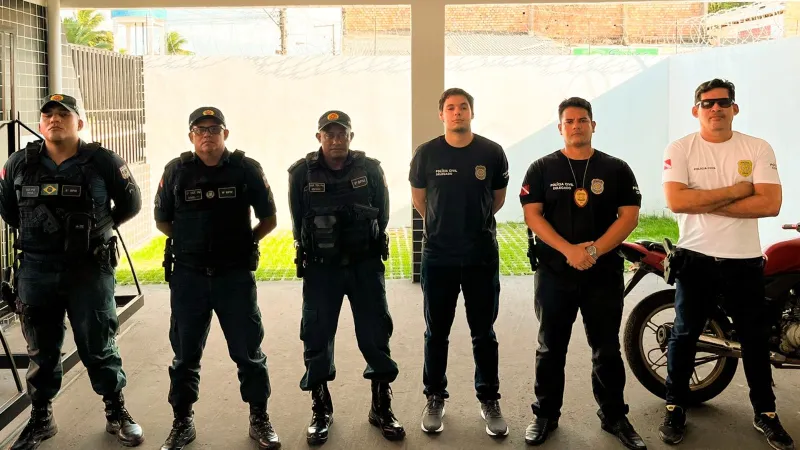 Adolescente é apreendido após tentar matar tia a tijoladas e outro parente com golpes de facão