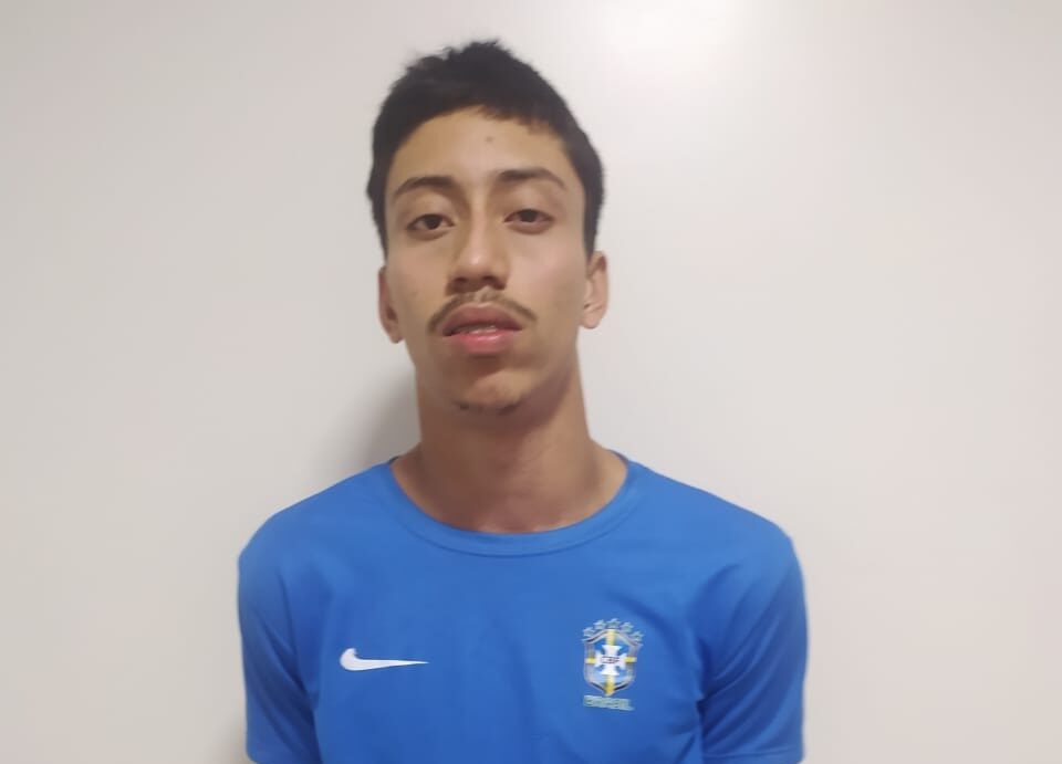 Velho conhecido da polícia é preso portando drogas, aparelhos celulares e relógios em Parauapebas