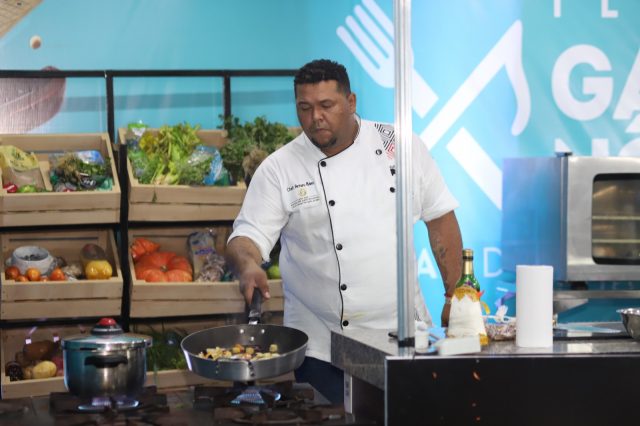 Chef Paraense vencedor de concurso em Canaã dos Carajás é participante do programa Top Chef Brasil