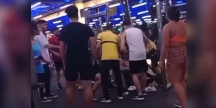 Alunos de academia brigam por revezamento de aparelhos no Pará