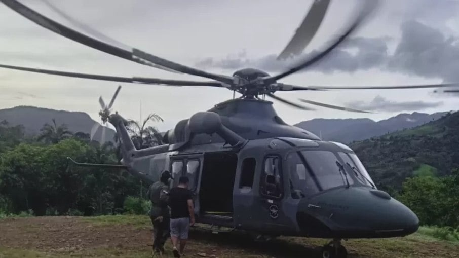Helicóptero com 3 pessoas a bordo cai em região montanhosa no Panamá