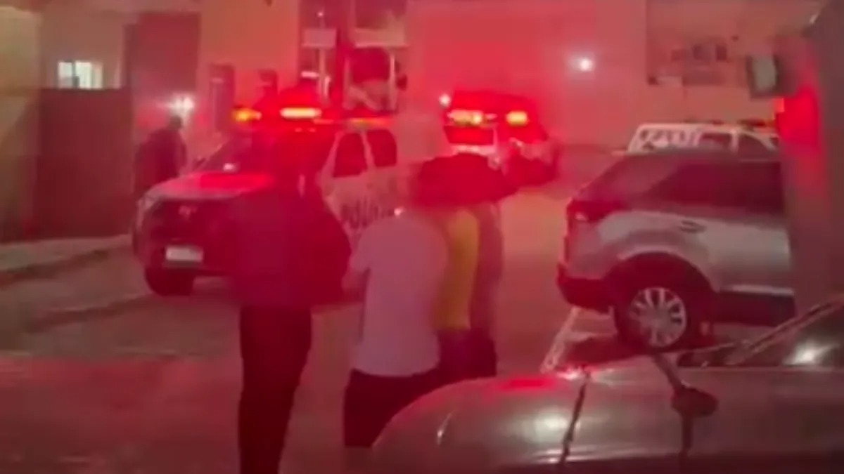 Homem armado faz esposa refém em Belém