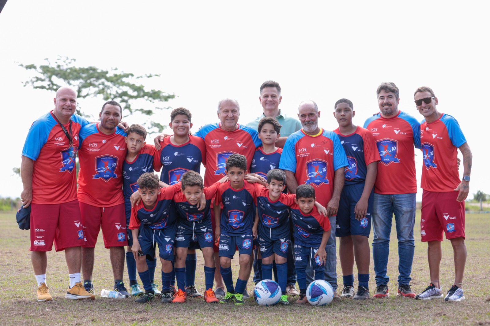 Zico lança projeto social de futebol no Pará
