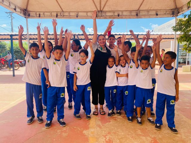 Professora de Canaã dos Carajás, uma das vencedoras do Prêmio Educador Nota 10, será homenageada em São Paulo