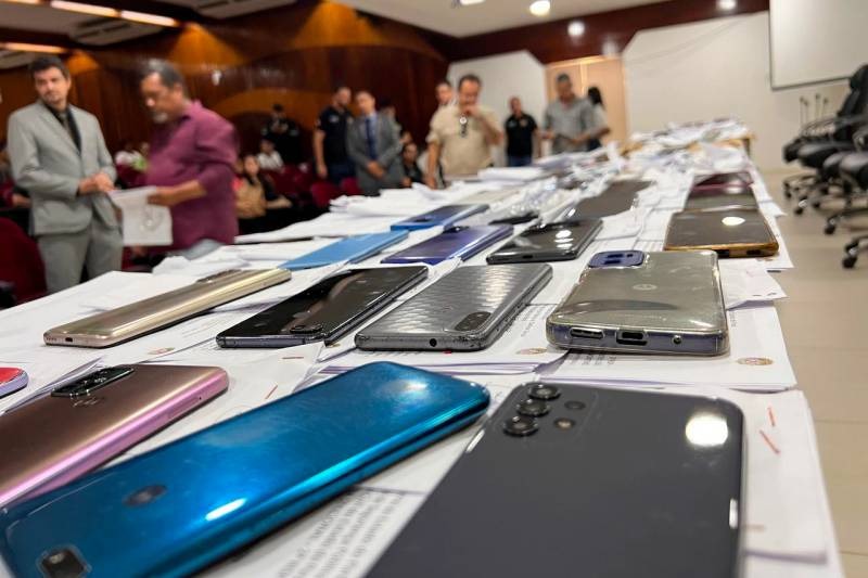 Belém: Polícia Civil do Pará entrega mais de 190 celulares recuperados