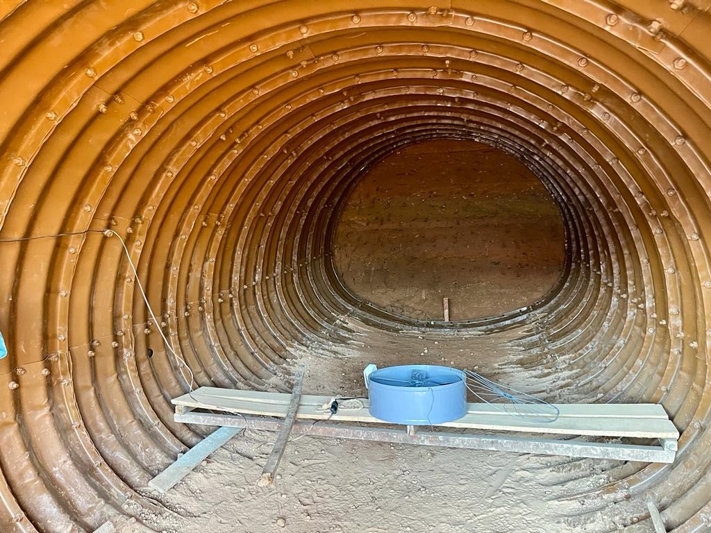 Marabá: túnel corta a Transamazônica para passagem de alunos