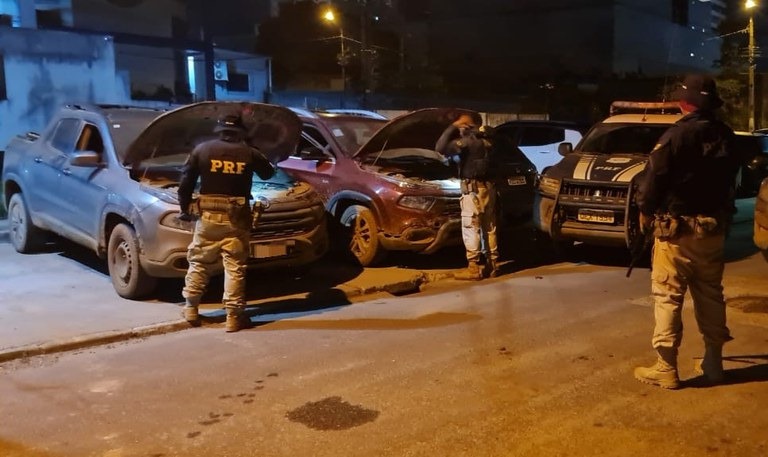 PRF recupera dois veículos em Marabá