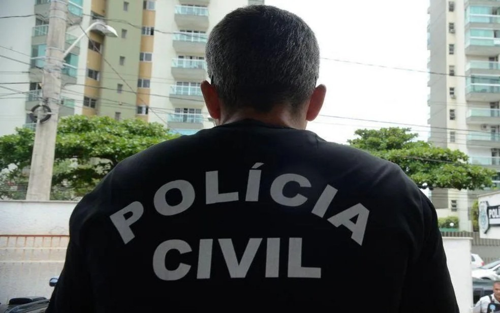Jovem é morto com 8 tiros em área de invasão
