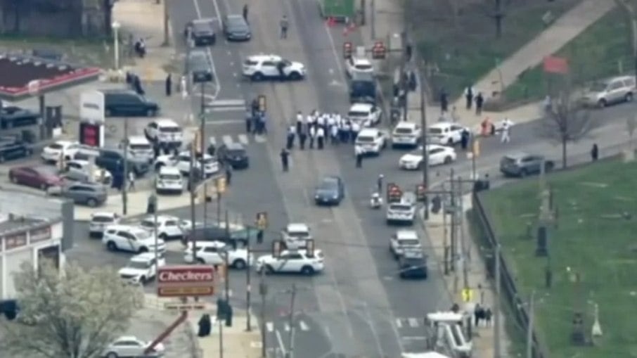 Tiroteio em festa muçulmana deixa ao menos 5 feridos