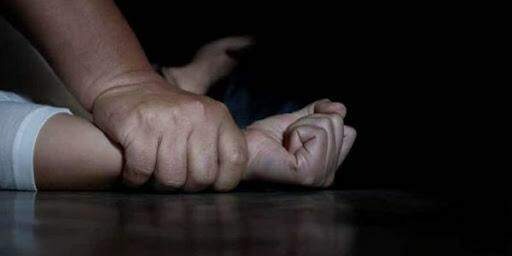 Padrasto suspeito de engravidar enteada de 11 anos é preso