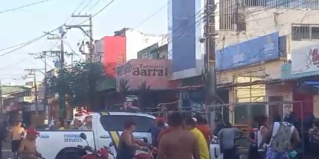 Homem é morto esfaqueado em feira