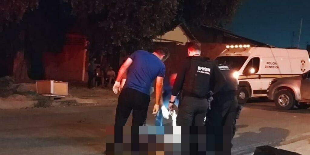 Jovem em situação de rua é morto a tiros