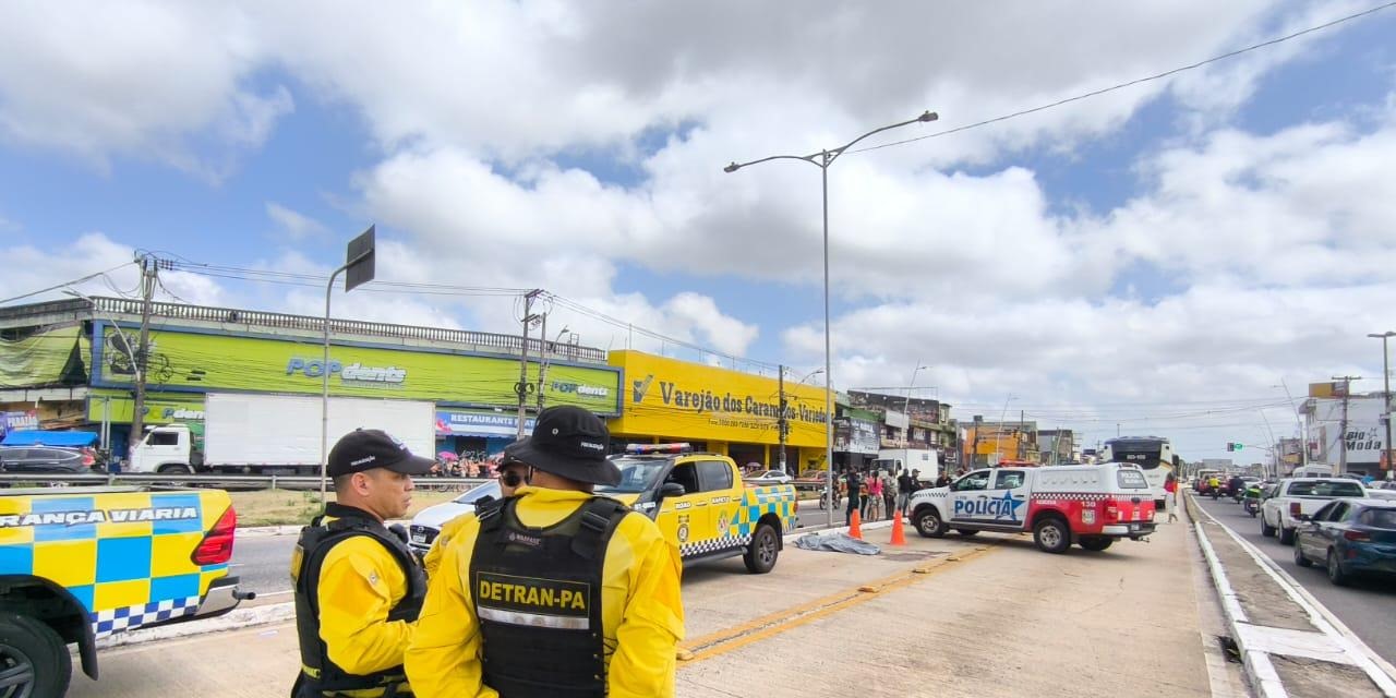 Mulher morre atropelada por ônibus na pista do BRT na avenida Augusto Montenegro, em Belém