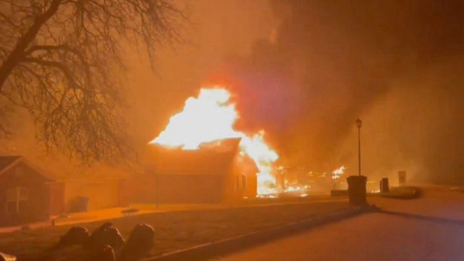 Onda de incêndios deixa 4 mortos e 200 feridos