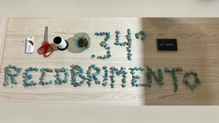 PM prende suspeito com mais de 160 porções de droga