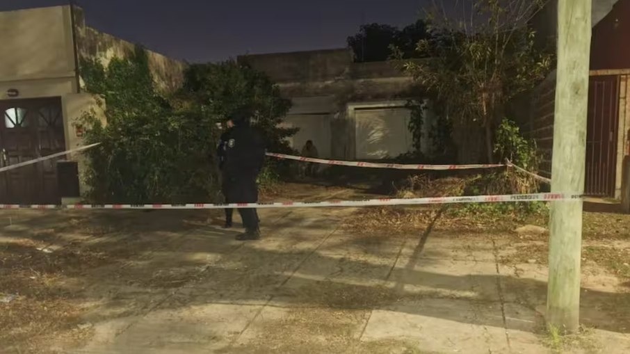 Homem vive com o corpo em decomposição da mãe por quase 4 anos